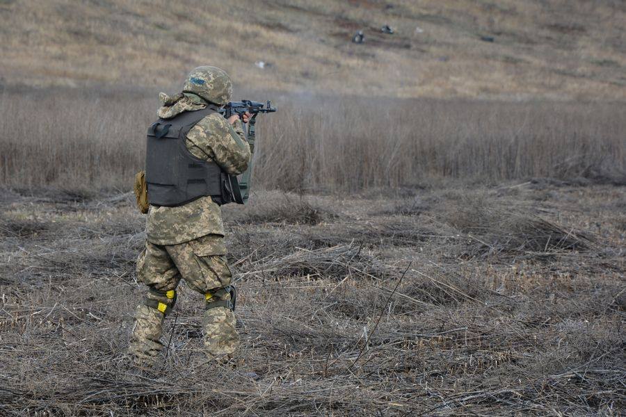 В зоне АТО за сутки боевики 24 раза нарушили режим прекращения огня