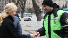 Светличная передала областной «Укртрансбезопасности» ключи от трех новых мобильных лабораторий