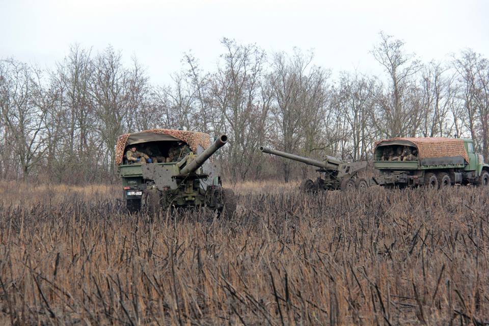 В зоне АТО за сутки ранены 5 украинских бойцов
