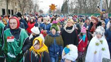 Светличная приняла участие в открытии фестиваля и параде вертепов