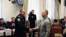 Ценные подарки — за смелость и решительность. Заложники с «Укрпочты» рассказали, как обезвредили вооруженного преступника