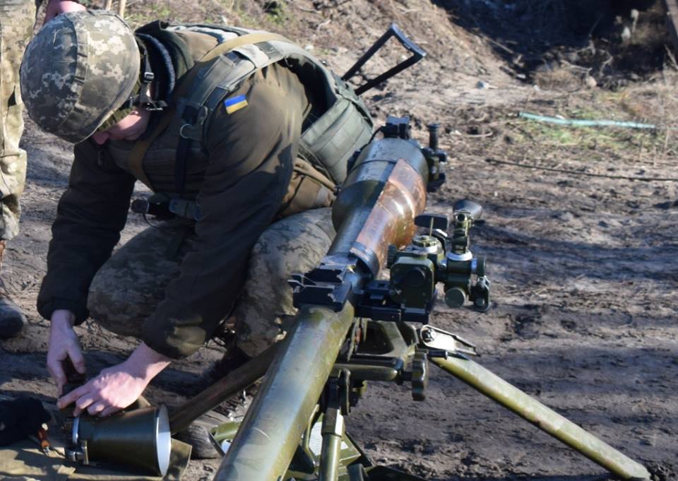 Ситуация в зоне АТО: обстрелы, ранен военнослужащий