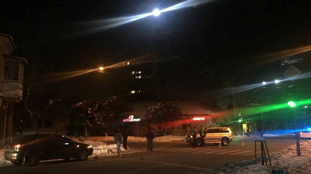 На Коцарской внедорожник столкнулся с Chevrolet Lacetti