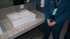 СБУ разоблачила на взятках сотрудника таможни харьковского аэропорта