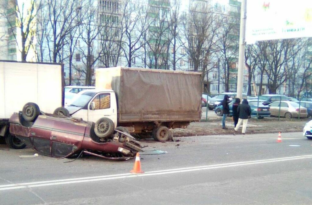 ДТП в Харькове: Дружбы народов, Бекетова, Озерянская