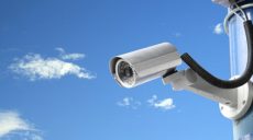 Площадь Конституции защитили от вандалов камерами видеонаблюдения