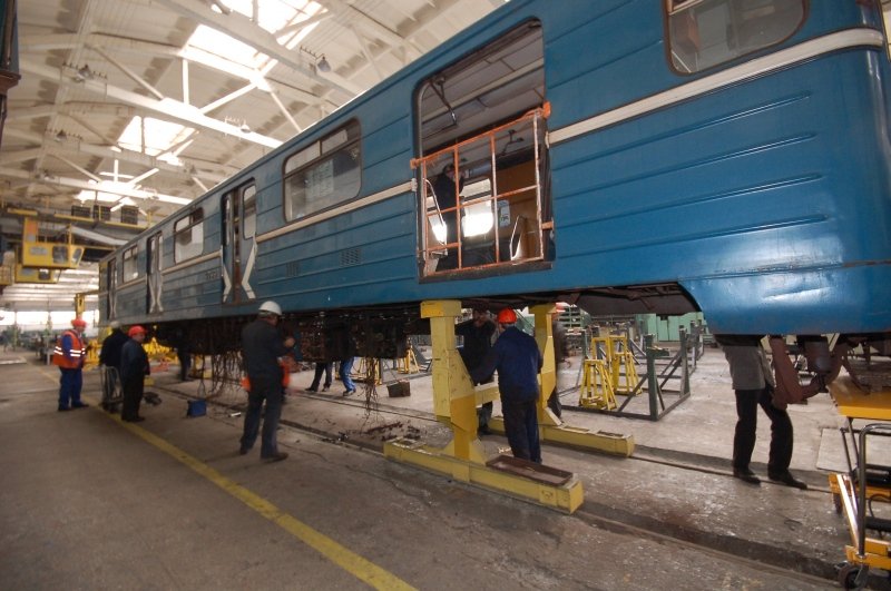 Метрополитен назвал причину сбоя движения поездов