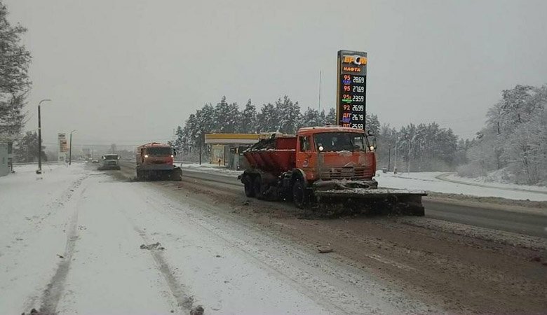 Ограничений движения и перекрытия дорог из-за непогоды на Харьковщине не было