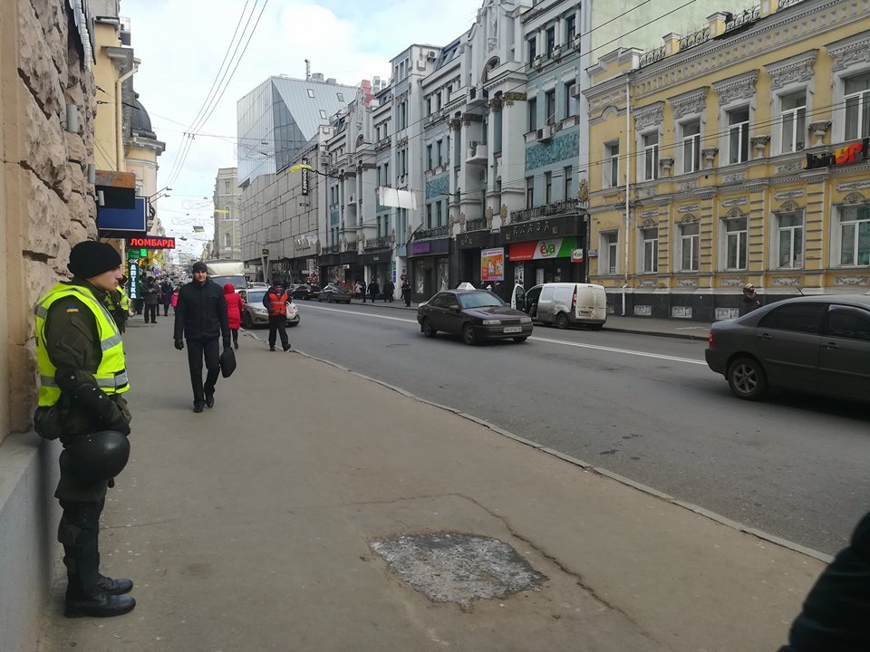 Стартовал парад вертепов, Сумская перекрыта