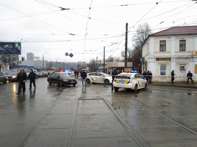 В Харькове неизвестный захватил отделение «Укрпочты» с заложниками
