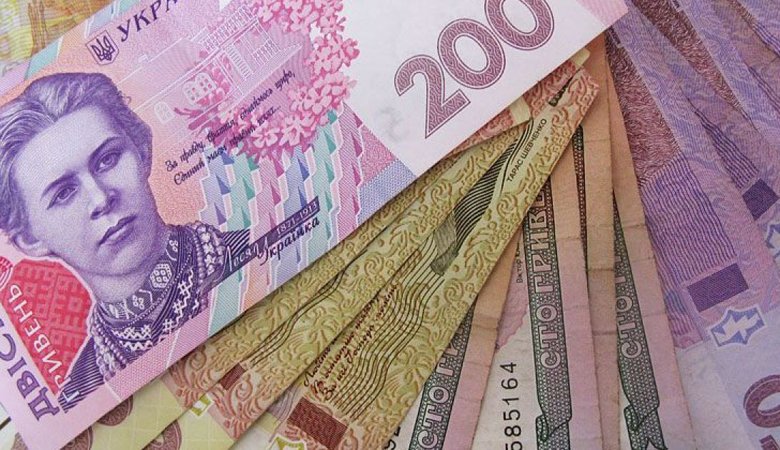 Наибольшая средняя зарплата в Украине у киевлян