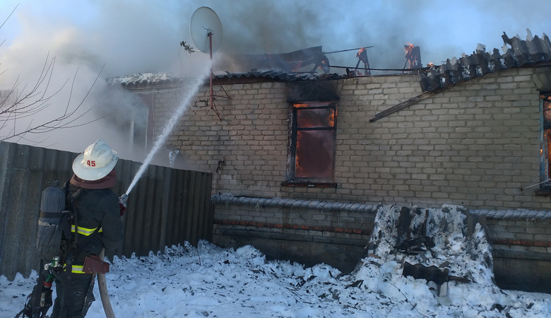 Семьям из сгоревшего дома в Первомайске выделят другое жилье