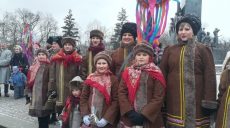 Колядки, щедровки и рождественские вертепы. В Харькове прошел «Вертеп-фест»
