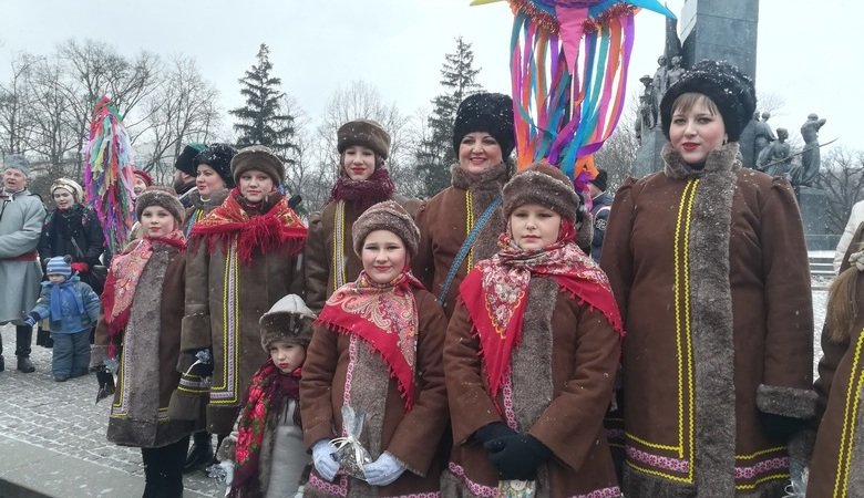 Колядки, щедровки и рождественские вертепы. В Харькове прошел «Вертеп-фест»