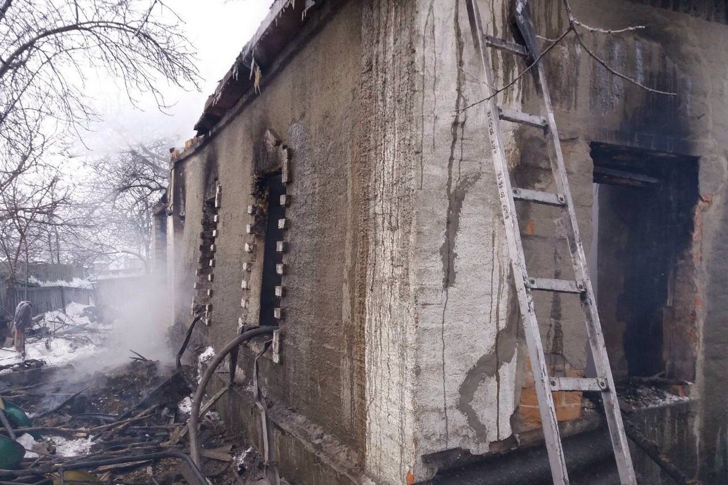 В пожаре на Харьковщине погибла 90-летняя женщина