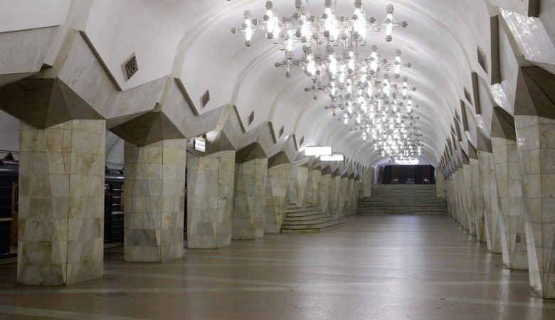 В харьковском метро ребенок упал на рельсы