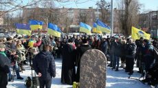 Сегодня — годовщина теракта у Дворца спорта. В Харькове вспоминают погибших (ВИДЕО)