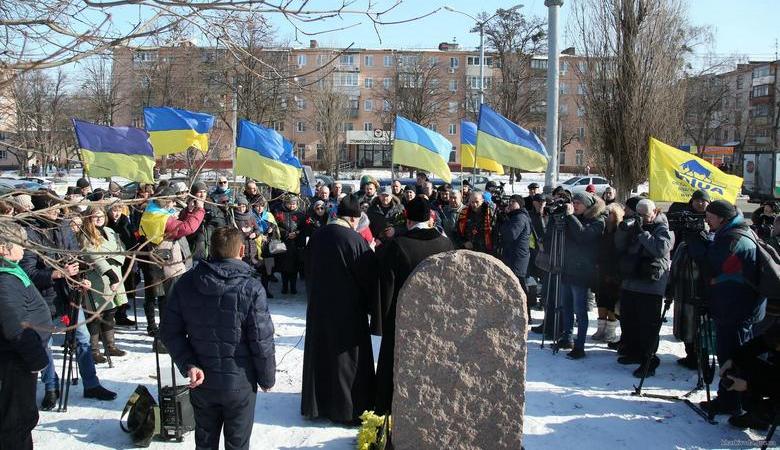 Сегодня — годовщина теракта у Дворца спорта. В Харькове вспоминают погибших (ВИДЕО)