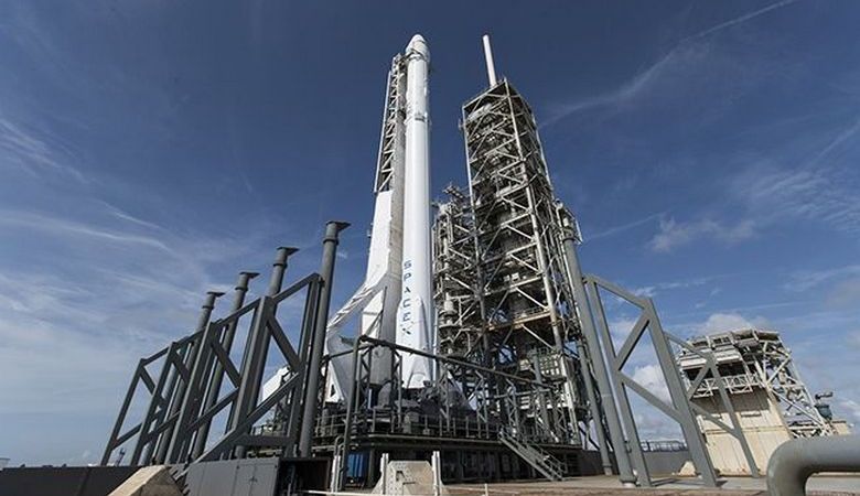 SpaceX отложила запланированный на сегодня старт ракеты Falcon 9