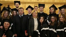 В ХНАТОБе состоялся выпуск магистров университета им. Каразина
