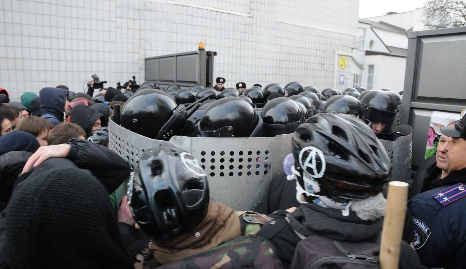 Четвертая годовщина столкновений под Академией внутренних войск в Харькове. «Ангелы» Добкина до сих пор на свободе
