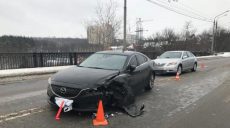 На Деревянко столкнулись Ауди q 7 и Мазда 6.В