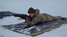 Харьковские танкисты соревновались в лыжной гонке со стрельбой