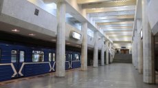 В харьковском метро женщина упала на рельсы
