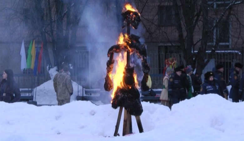 Громкие проводы зимы. Харьковчане отметили Масленицу