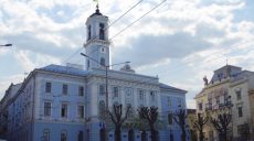 В Черновцах запретили использовать языки стран-агрессоров в делопроизводстве, в общепите и рекламе