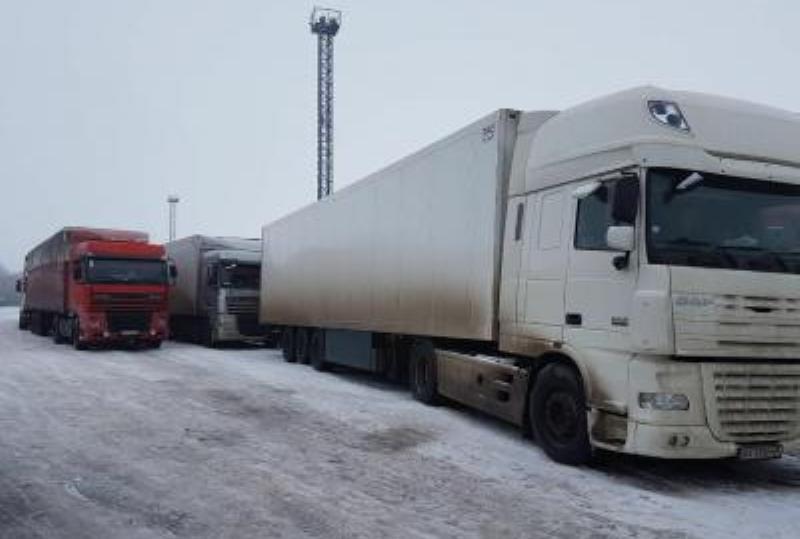 Госпогранслужба не знает, когда россияне откроют пропуск фур через «Нехотеевку»