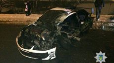 На мосту на Героев Труда Mitsubishi попал в ДТП