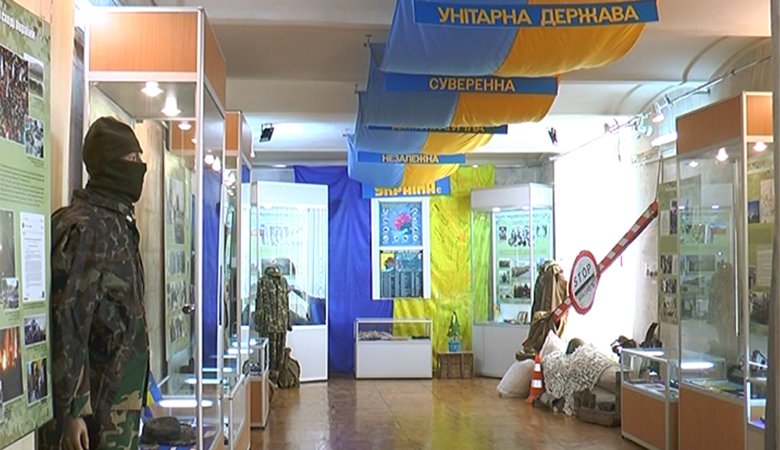 Передвижная выставка «Сила непокоренных» побывает во всех районах Харьковщины (ВИДЕО)