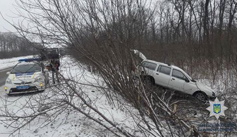 Въехал в кювет: ДТП без пострадавших на Салтовском шоссе
