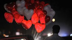 В Валентинов День харьковчане смогут жениться круглые сутки и кататься на «трамвае влюбленных»