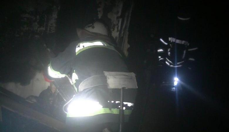 При пожаре в жилом доме харьковчанин получил ожоги рук