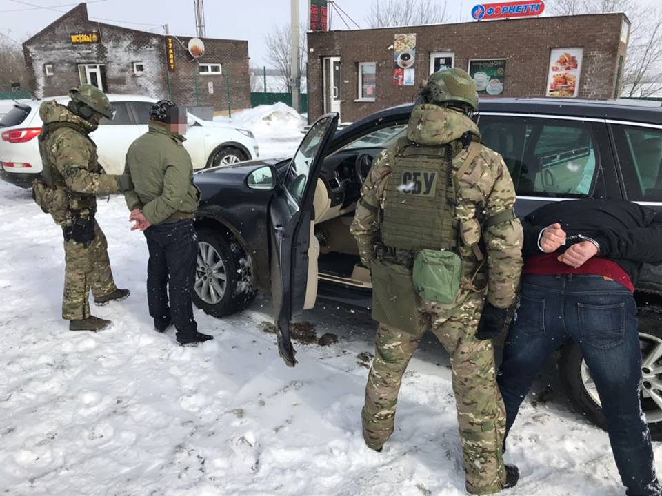 На Харьковщине СБУ блокировала поставки автомобилей для боевиков «ЛНР» (ФОТО, ВИДЕО)