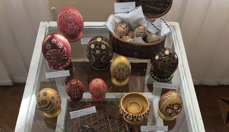 В Художественном музее открылась выставка «Дивосвіт писанки» (ВИДЕО)