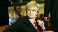 Алиса Фрейндлих признана лицом, угрожающим нацбезопасности Украины