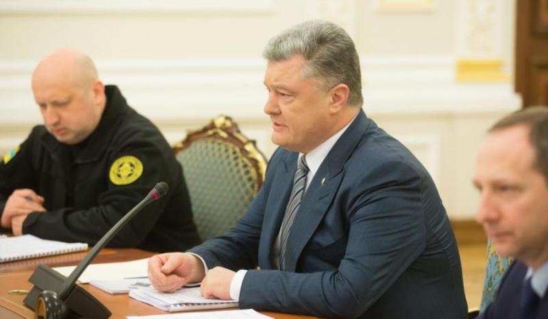 Петр Порошенко поддержал продление санкций против российских банков
