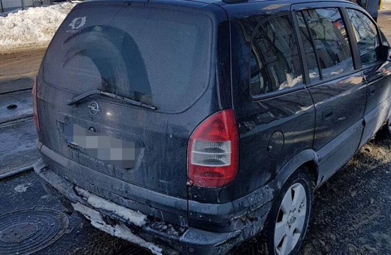 На Московском проспекте Daewoo lanos не уступил Opel zafira (Фото)