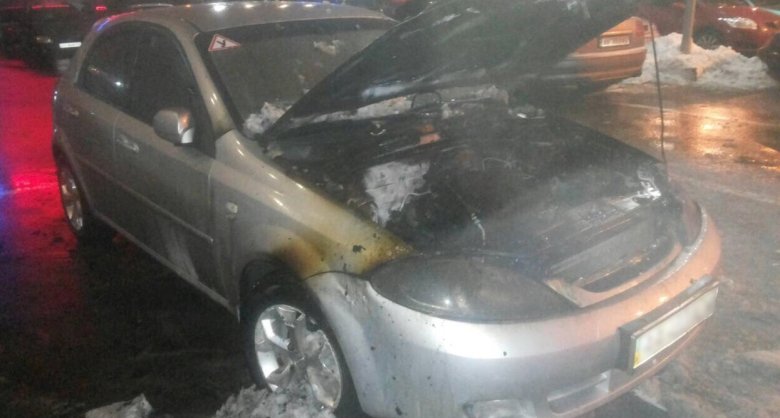 В Слободском районе на парковке сгорел Chevrolet Lacetti (Фото)