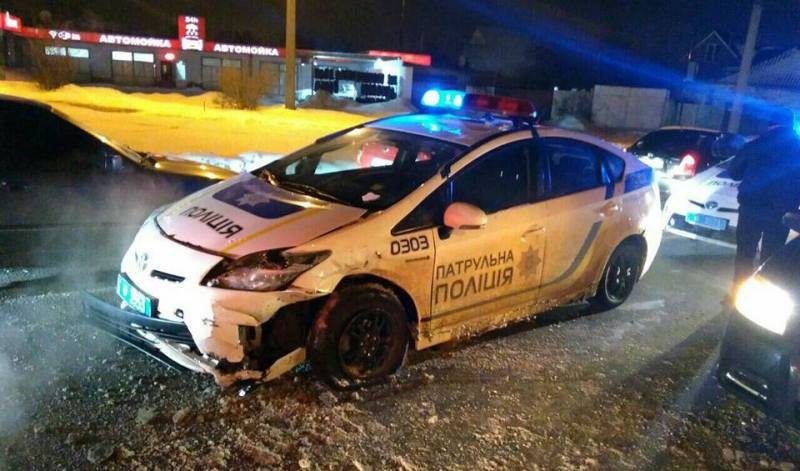 Госпитализированы патрульные, пострадавшие в ДТП на Акадeмика Павлова