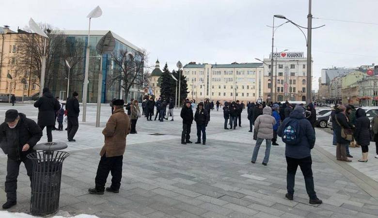 «Марш за импичмент» в Харькове провалился. Акцию поддержали 70 человек (ФОТО)