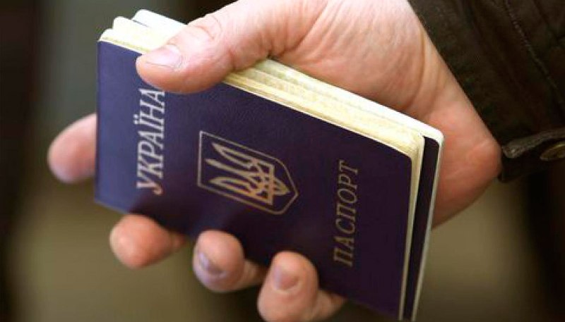 Владелец жилья имеет право снять с регистрации любого арендатора или родственника без его согласия