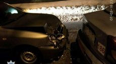 На улице Мира Daewoo lanos въехал в припаркованный Daewoo lanos