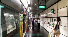 Харьковчане предложили установить на станциях метро ограждающие барьеры
