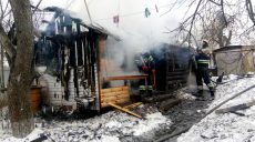 В Харькове горела частная баня (ФОТО)