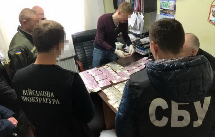Харьковского чиновника задержали на предложении взятки прокурору (ФОТО)