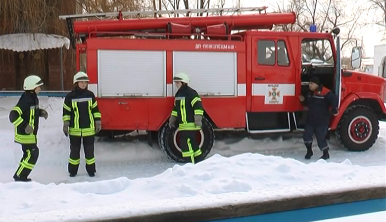 В Харькове появилось экспериментальное женское подразделение пожарных-спасателей (ВИДЕО)